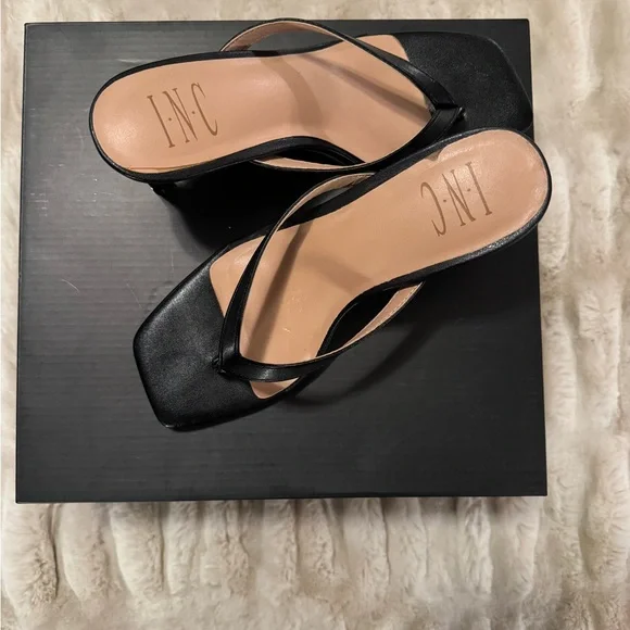 INC. Dionne Womens Faux Leather Toe Dress/Casual Ladies Sandals. - Picture 2 of 4